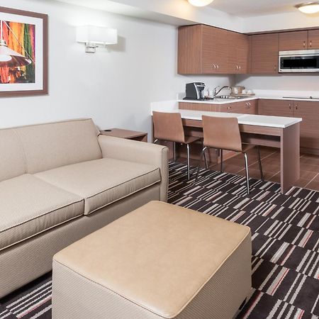 Microtel Inn & Suites By Wyndham Fort Saint John Fort St. John Екстер'єр фото
