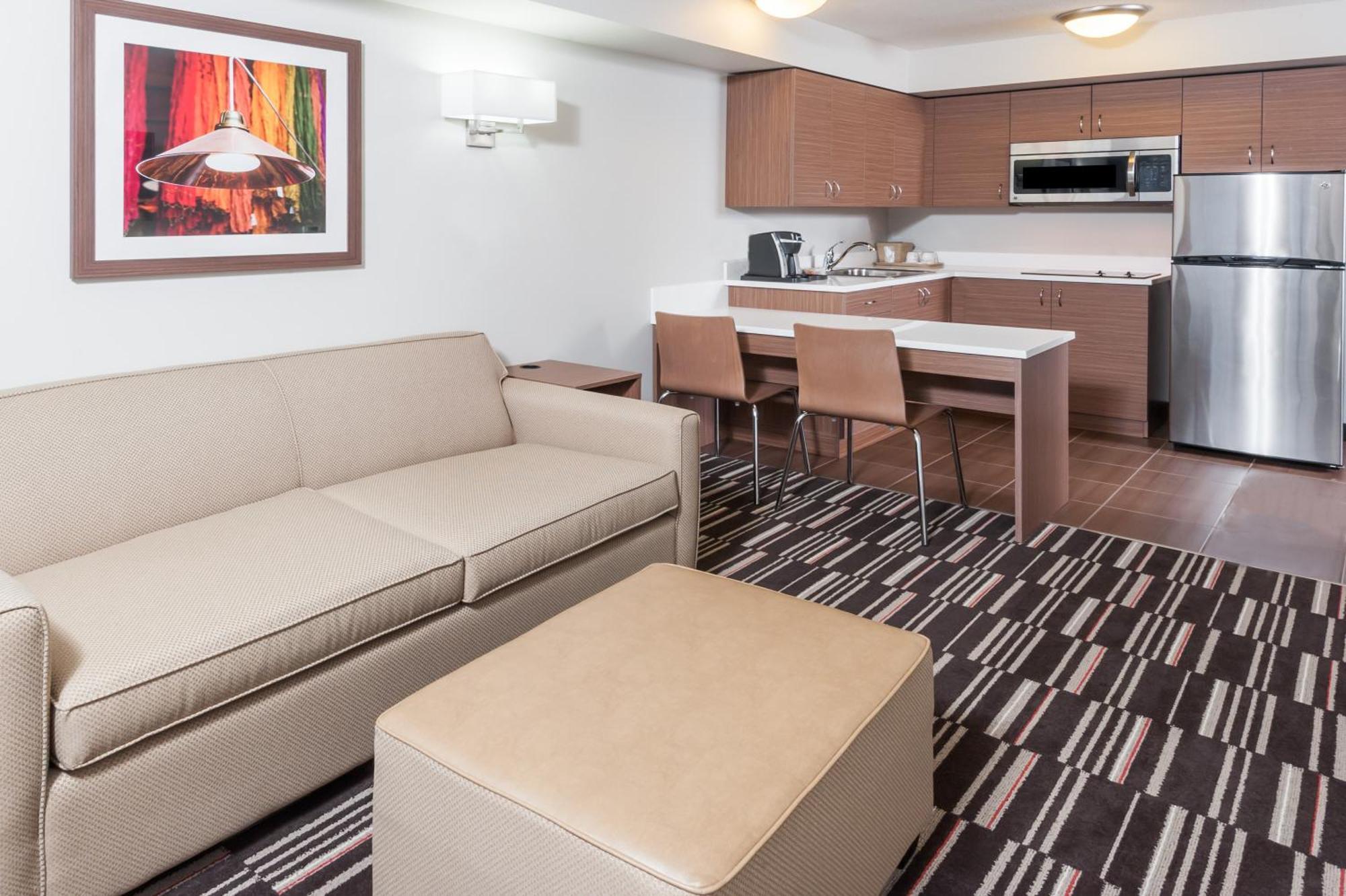 Microtel Inn & Suites By Wyndham Fort Saint John Fort St. John Екстер'єр фото